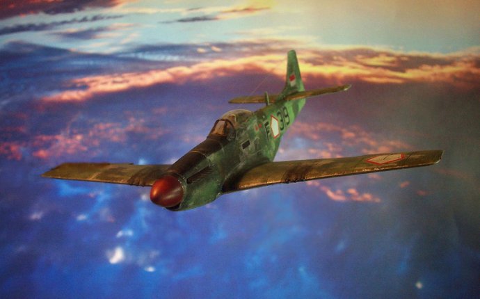 1:72 North American P-51D Mustang; ‘F-319 (ex 44-13045); 3 Skuadron, Angatan Udara Republik Indonesia...